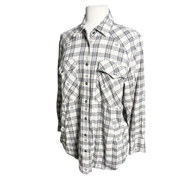 XIRENA Women’s Western Style Snap Front Plaid Flannel Shacket Top - Image 5