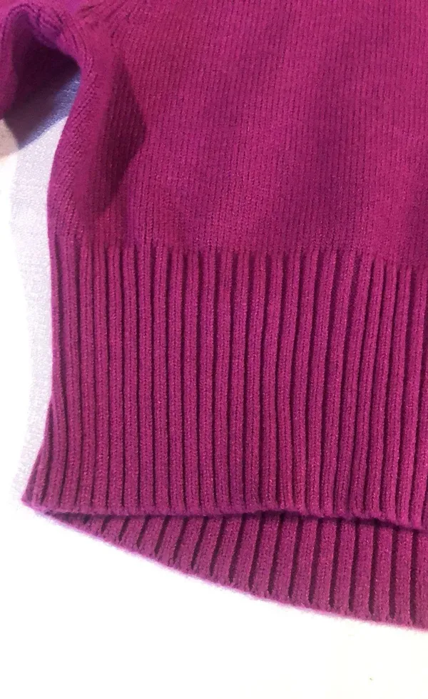 Lush Turtleneck Sweater Sz M. - Image 4