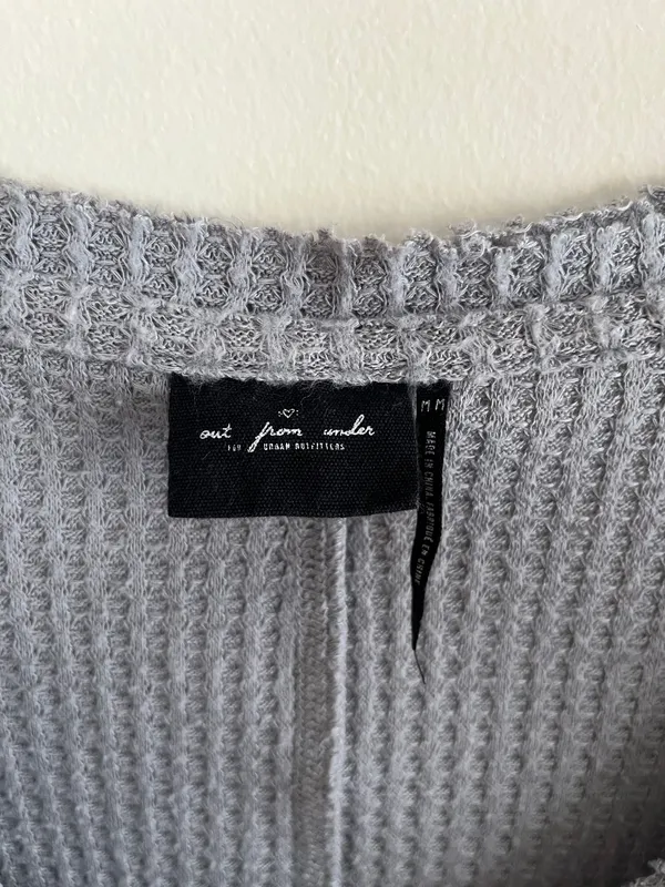 Urban Outfitters Sweater - Image 3