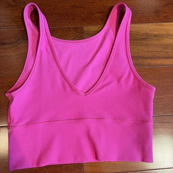Lululemon pink crop top size 8 - Image 2