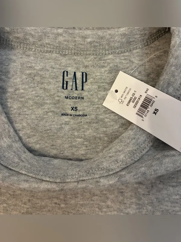 Women’s GAP Brand Short Sleeve Crewneck Tee - Light Gray Size XS NWT - Image 2