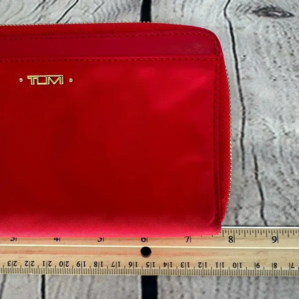 TUMI Vista Nylon Zip-Around Wristlet Strap Travel Wallet Red 4.5" X 7.5" - Image 10