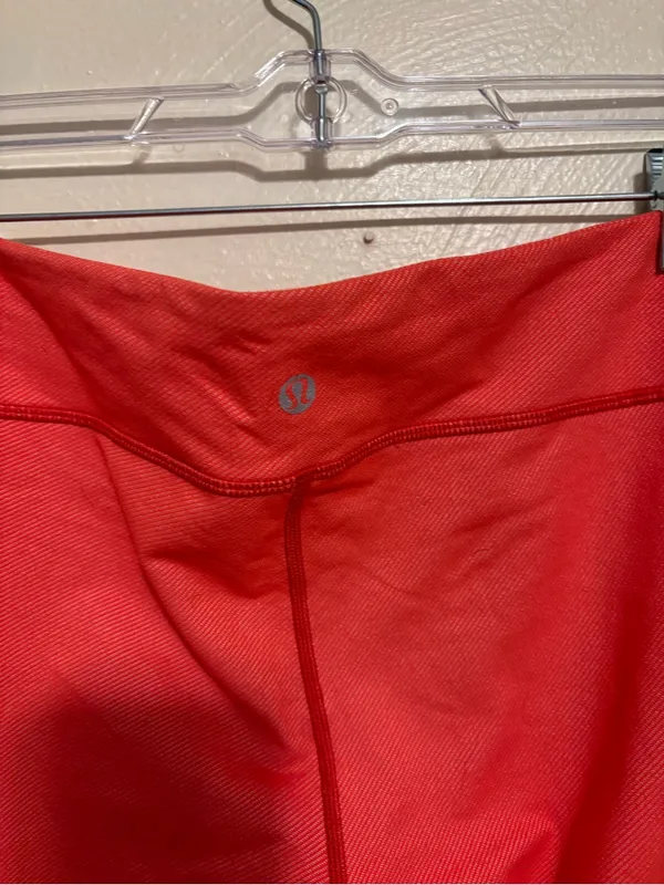 Lululemon Athletica Size 10 Coral Pink Cropped Yoga Leggings Capri Pants - Image 8