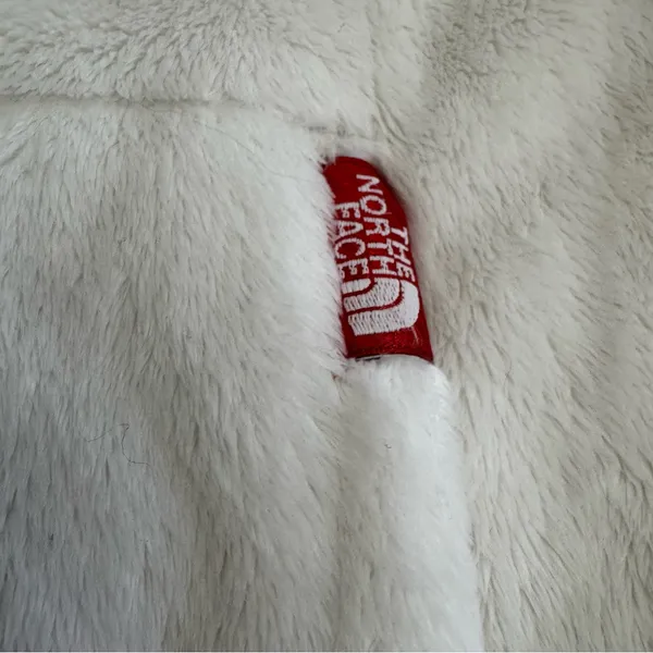 The North Face Cozy Ivory Fleece Quarter-Zip Pullover - Image 4