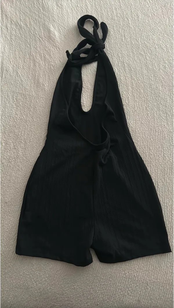 Black Romper Shein sleeveless  - Image 3