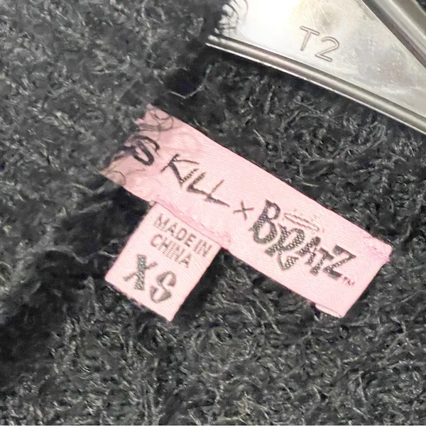 Dolls Kill x Bratz Size XS Black Eyelash Pink‎ Heart Short Sleeve Knit Top - Image 3