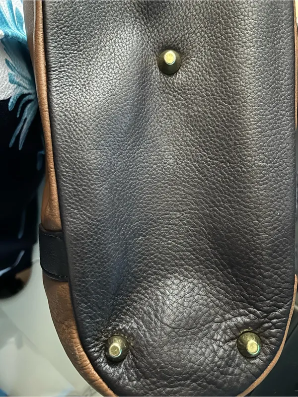 Stone Mountain Two-Tone Brown Tote Shoulder Travel Bag - Image 11