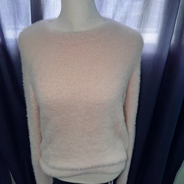Aritzia Sunday Best Kitten Sweater Light Pink Size Medium NWOT - Image 2