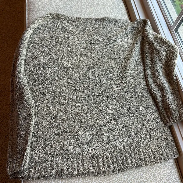 altar’d state popcorn knit v neck sweater size M/L - Image 6