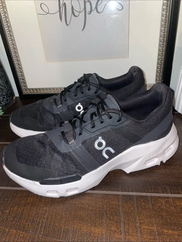 On Running Cloudpulse Women's Running Shoes Sneakers - Black/White Size 8 - Image 7