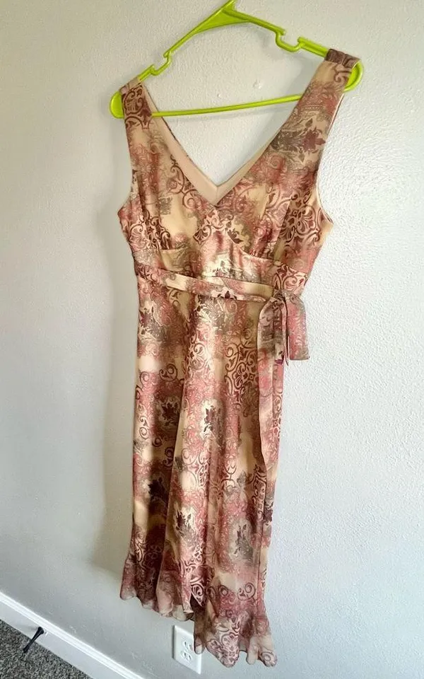[New York and Company] Vintage Ruffle Hem Midi Dress- Size 8 - Image 2
