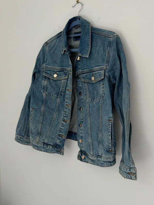 Classic Light Wash Denim Jacket Massimo Dutti - Image 3