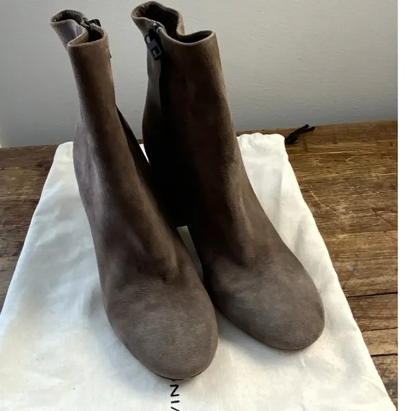 VINCE Highbury Booties in Pewter Gray Suede‎ size 7.5 - Image 3