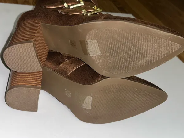 Journee Collection Brown Ankle Bootie Boots Women’s Size 7 Pointed Toe Belted - Image 3