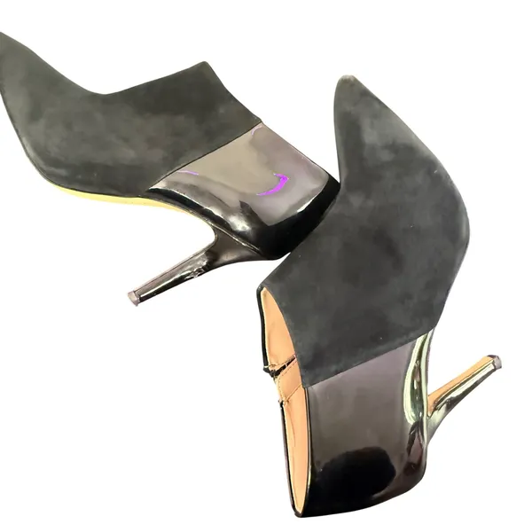 WHBM Pointed Toe Black‎ Suede Patent Leather Ankle Booties Mix Media Size 8 - Image 2