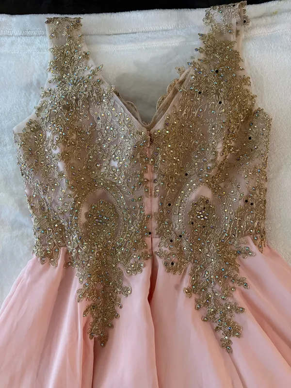 May Queen Couture Pink Chiffon Homecoming Dress with Gold Beaded Bodice Size 10 - Image 5