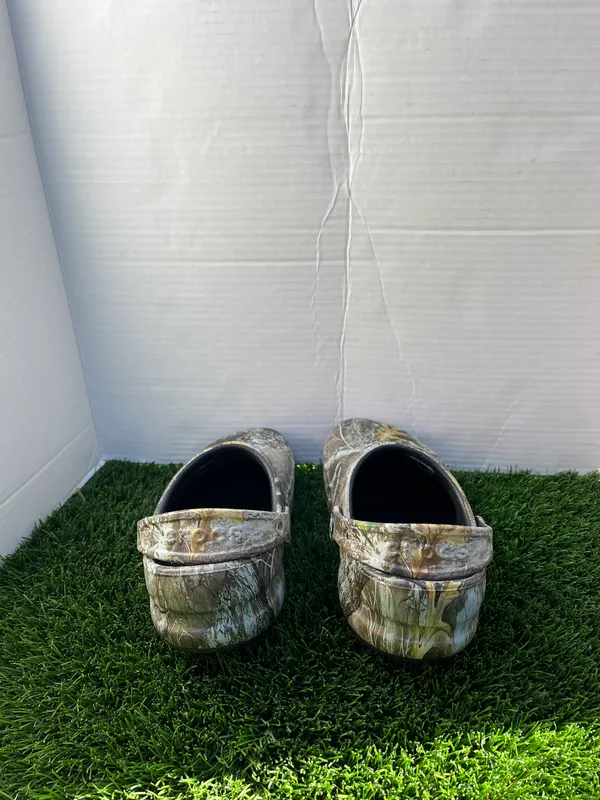Crocs Realtree Clogs - Image 4