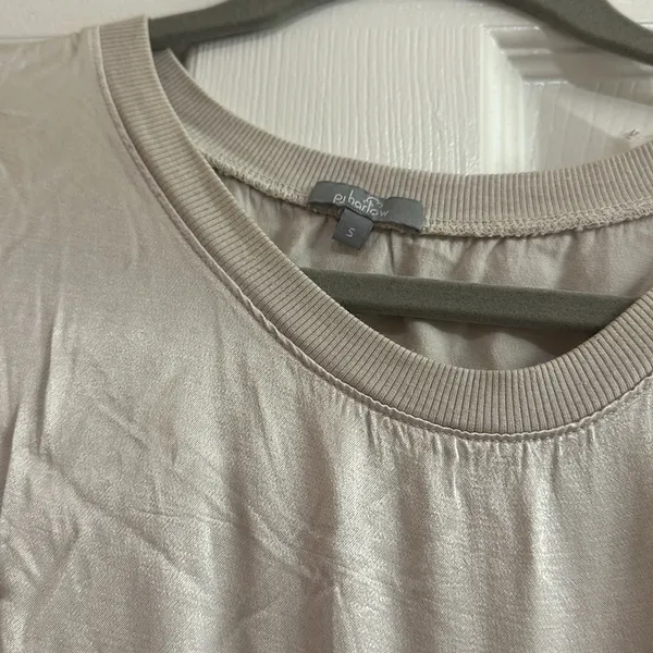 Pj Harlow Satin Crew-Neck Tee Egg Nog - Image 4