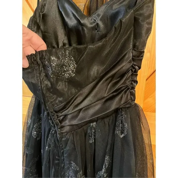 Deb Black Dress Halter floral Sparkly size 7/8 (3018) - Image 8