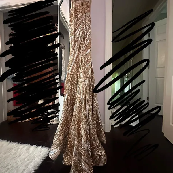 Jovani prom dress 22314 gold and silver sequin vneck open back Size 00 - Image 6