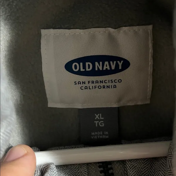 Old Navy Charcoal Quilted Vest - Image 2
