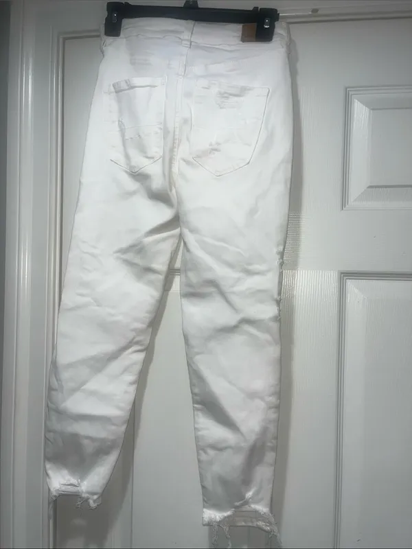 American Eagle Outfitters White Distressed Ripped Jeans - Image 2