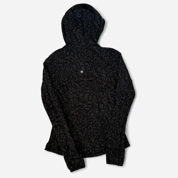Lululemon Hooded Define Jacket Nulu - Size 6 - Image 5