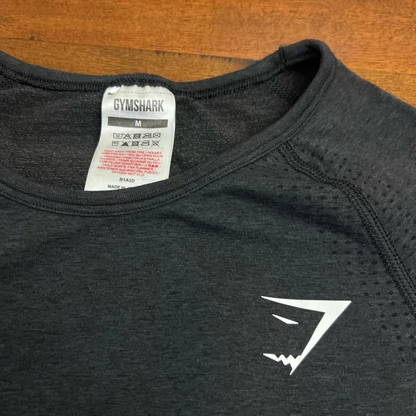 Gymshark Seamless Long Sleeve Crop Top Charcoal Marl Size Medium - Image 2