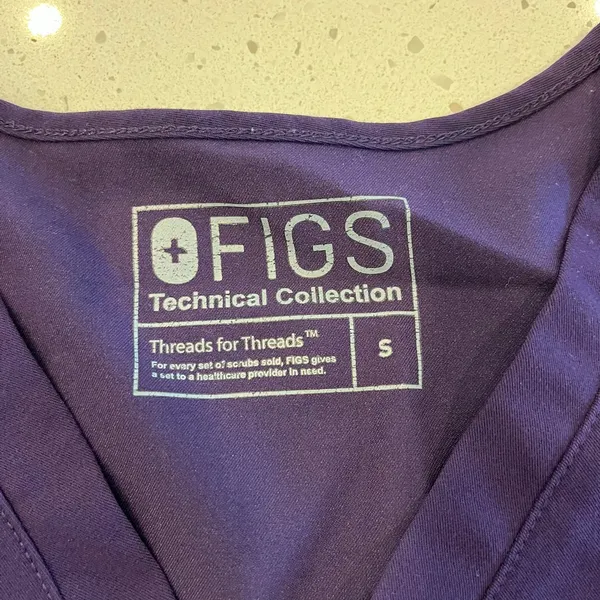 Figs‎ Catarina One-Pocket Scrub Top Purple size Small - Image 3