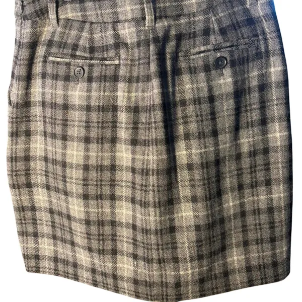 Eddie Bauer grey plaid skirt with pockets - Image 6
