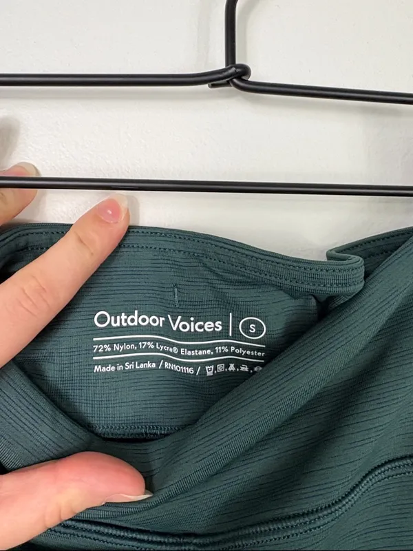 Outdoor Voices TechSweat 3.5" Flex Shorts Women’s Small Green Active - Image 3
