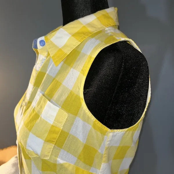 Boden Size 2R Sleeveless Button Down Shirt - Image 8