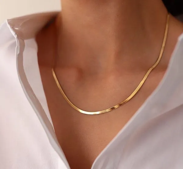 Boutique Snake Chain Necklace Gold - Image 3