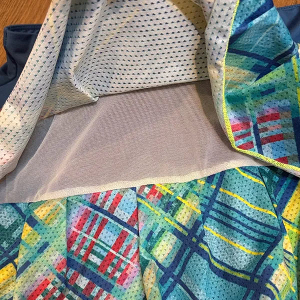 Lucky in Love Blue Pleated Tennis Skirt with Multicolor Geometric Print Size XL - Image 4