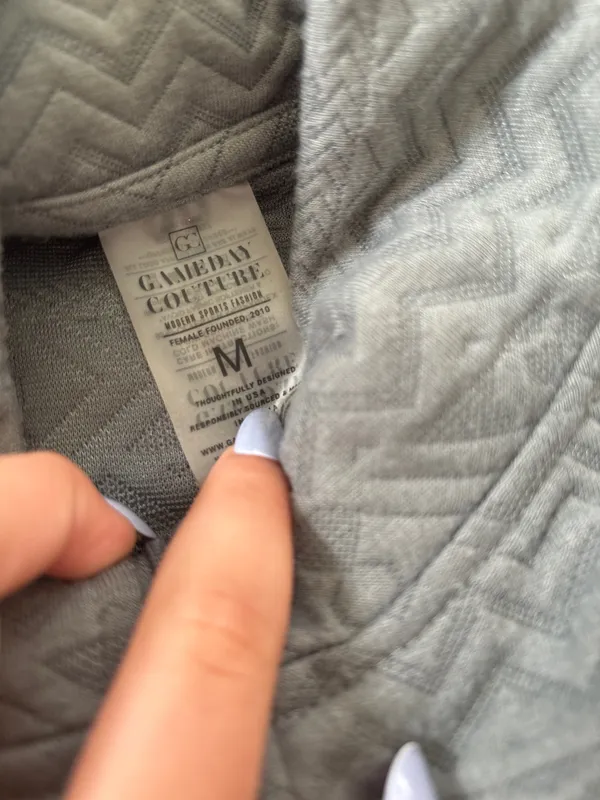 SHU quarter zip Gray Size M - Image 2