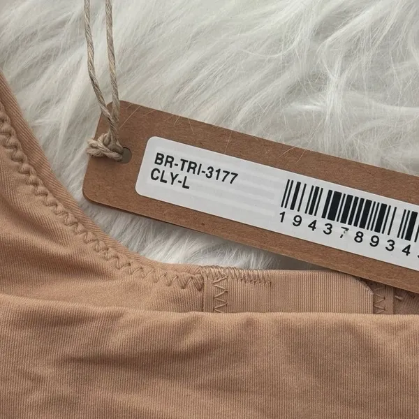 Skims Adaptive Fits Everybody Triangle Bralette Clay Size Large - Image 7