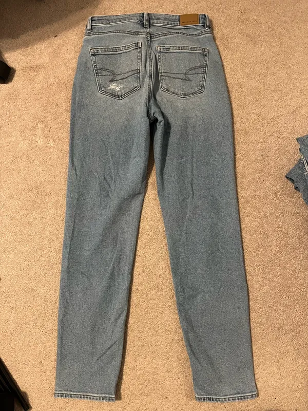 American Eagle Mom Jeans - Image 2