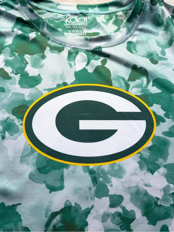 Green Bay Packers Kadi Floral Camo Performance Shirt Women’s L - Image 3