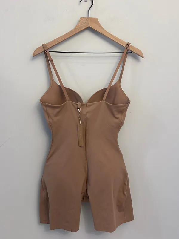 Skims Ultimate Body Push-Up Enhancing Padded Midthigh Bodysuit large Sienna NWT - Image 7