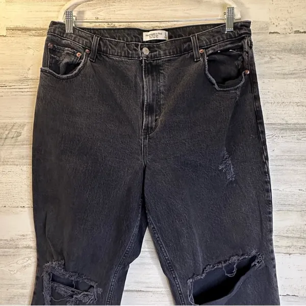 Abercrombie & Fitch The 90s Straight Ultra High Rise Jeans‎ Black Distressed - Image 5