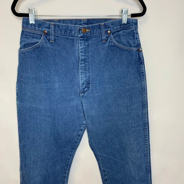 Wrangler Medium Wash Western Jeans Sz 13 x 32 Straight Leg - Image 5
