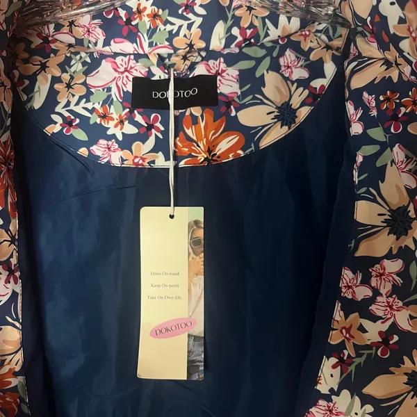 NWT Dokotoo Floral Quilted Puffer Vest Navy Burgundy Trim Snap Front‎ Sz XL - Image 4