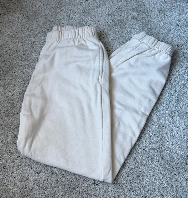 Brandy Melville Rosa Sweatpants - Image 2