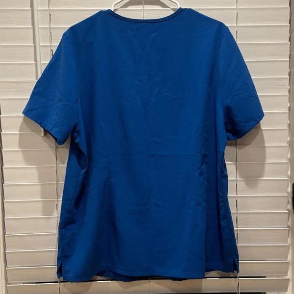 Lot of 2 FIGS Technical Collection Royal Blue V Neck Catarina Scrub Top size‎ XL - Image 3