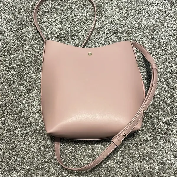 Samara Medium Shoulder Vegan Leather Bag in Peony‎ - Image 9