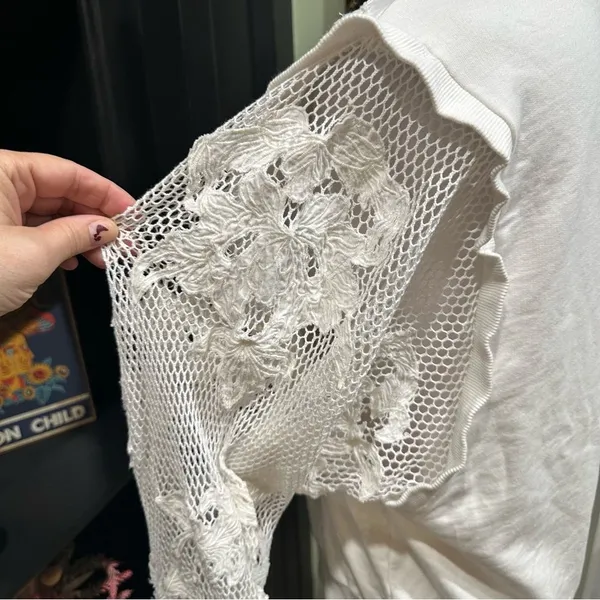 Anthropologie White Embroidered Cutwork Sweatshirt – Size XS (Oversized Fit) - Image 8