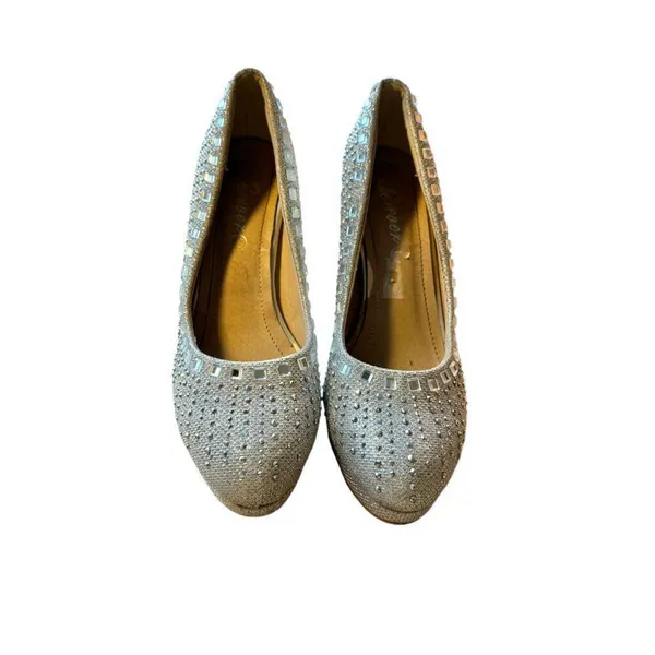 Elegant Silver Rhinestone High Heels Womens Size 6.5 midheel - Image 3