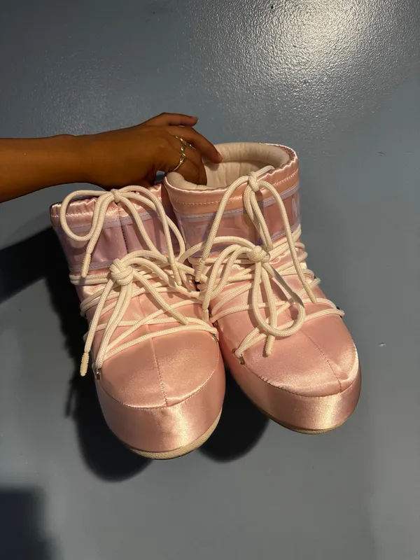 Moon Boots con Low Boots In Rose Pink Size 5.5 - Image 5