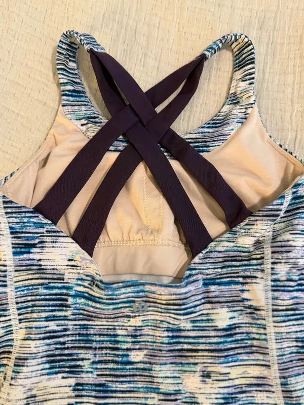 Lululemon Tank Top Built-In Bra 4 - Image 3