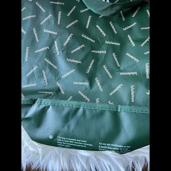 Lululemon Reusable Green Tote Bag - Eco-Friendly Shopping Essential - Image 3